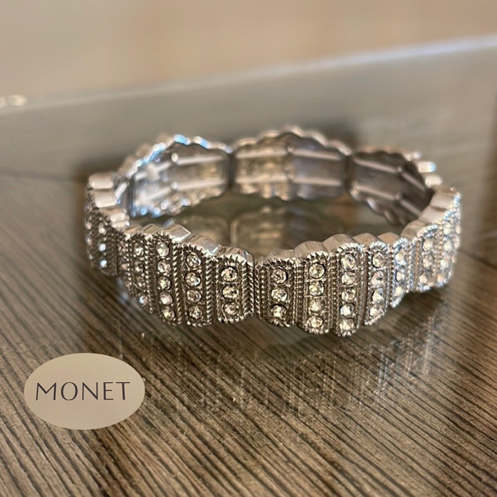 Vintage MONET Silver-tone Rhinestone Art Deco Stretch Bracelet